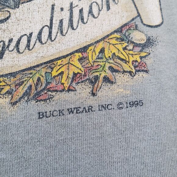 Thrashed Vintage 90s Bow Hunting Buckwear Large Single Stitch USA Made T-Shirt - Picture 3 of 9